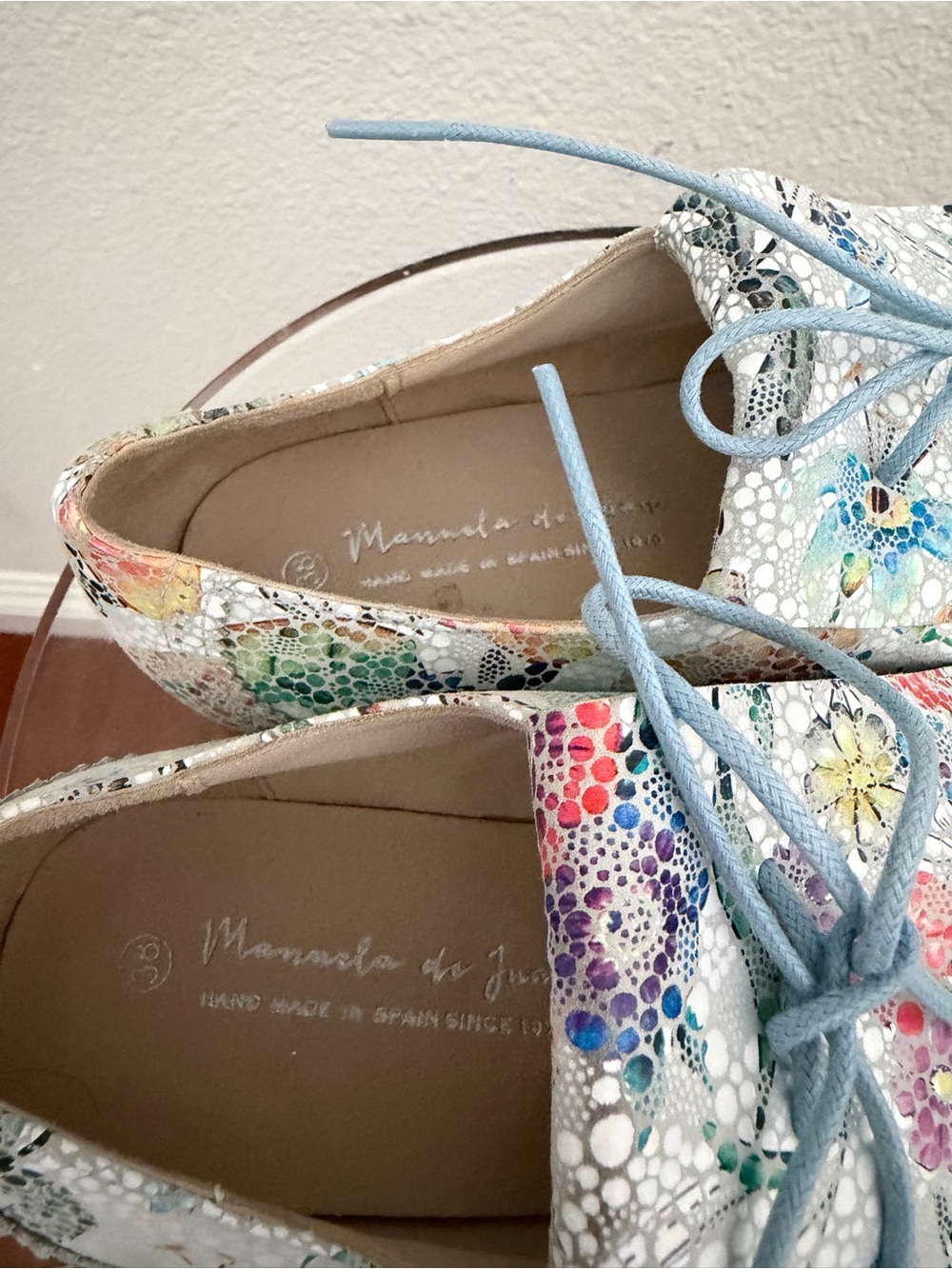 Floral Lace-Up Oxford Flats in Multicolor Blue - Picture 5 of 9